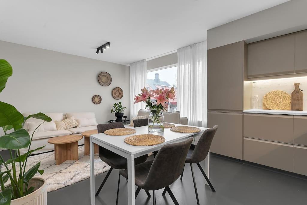 Cheerful 3br Down Town Newly Renovated Appartamento